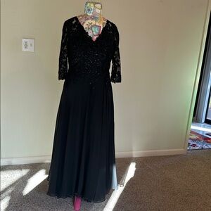 JJs House Black Long Sleeve Lace Dress